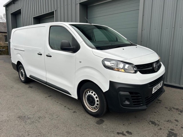 VAUXHALL VIVARO