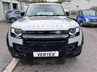 LAND ROVER DEFENDER 110