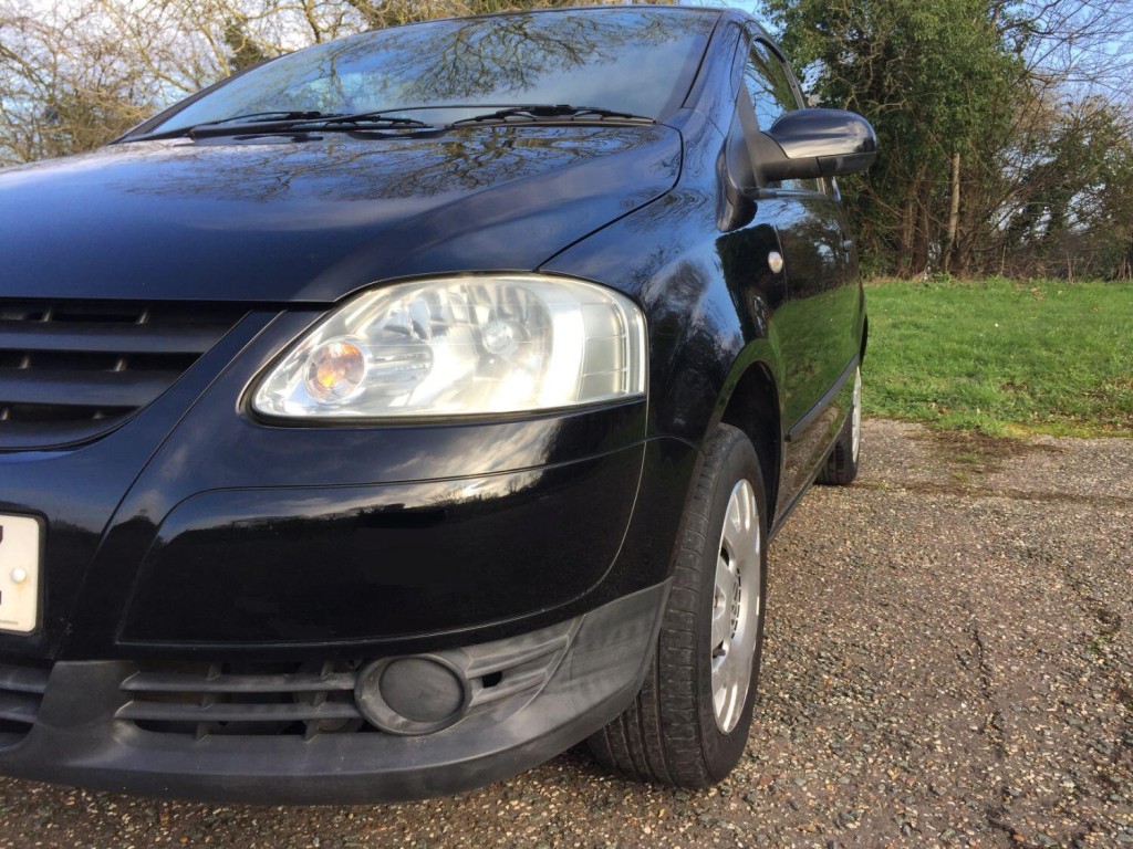 VOLKSWAGEN FOX