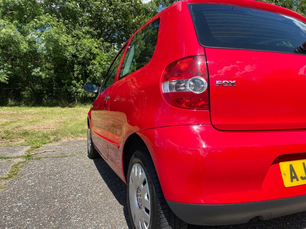 VOLKSWAGEN FOX