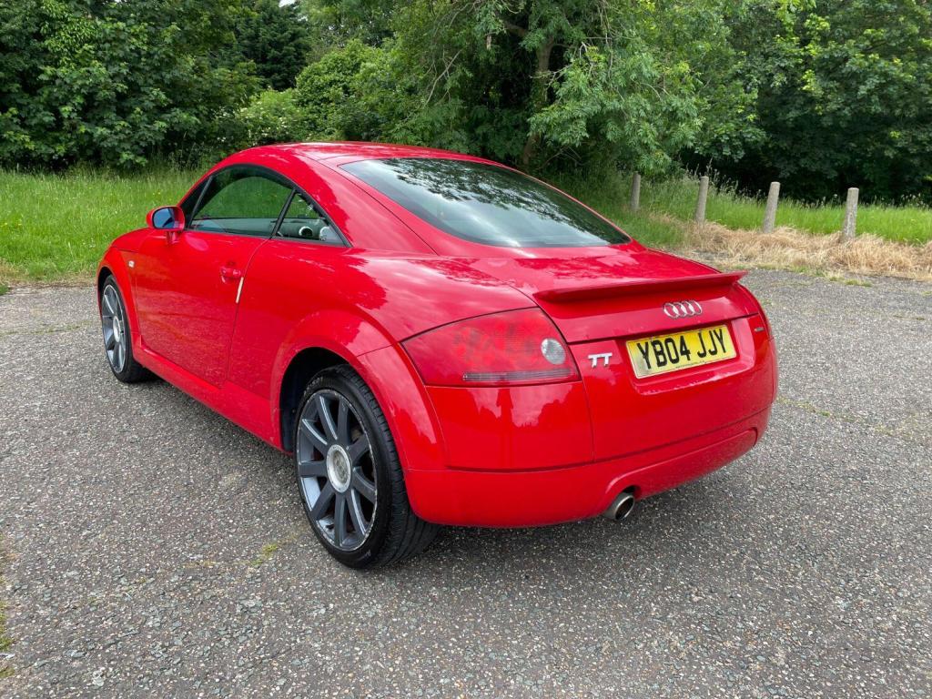 AUDI TT