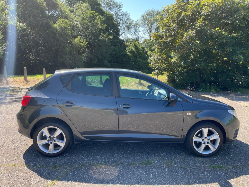 SEAT IBIZA