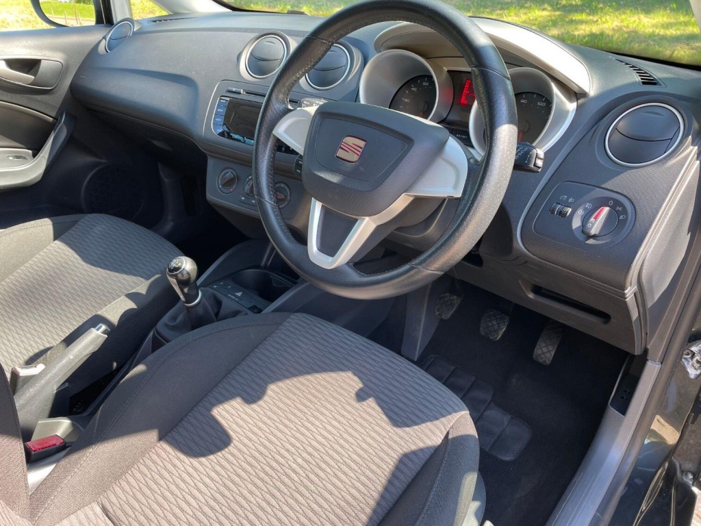 SEAT IBIZA