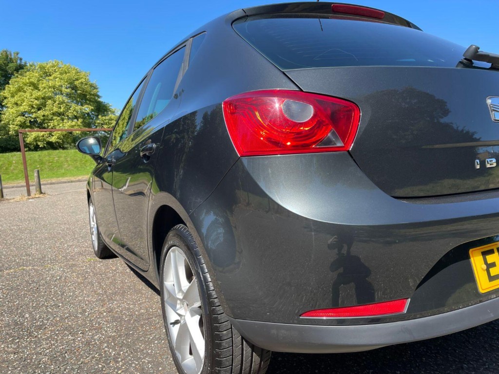 SEAT IBIZA