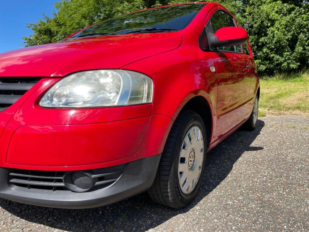 VOLKSWAGEN FOX