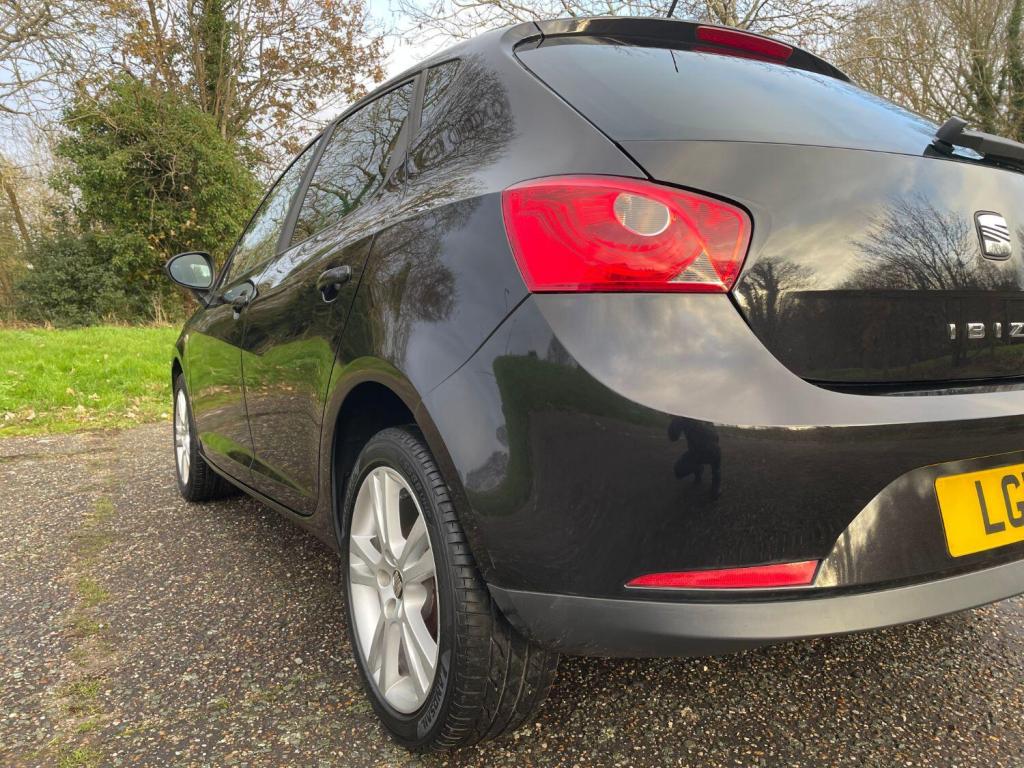 SEAT IBIZA