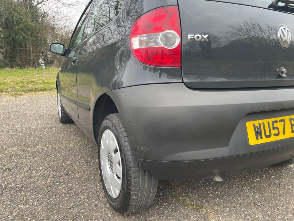 VOLKSWAGEN FOX