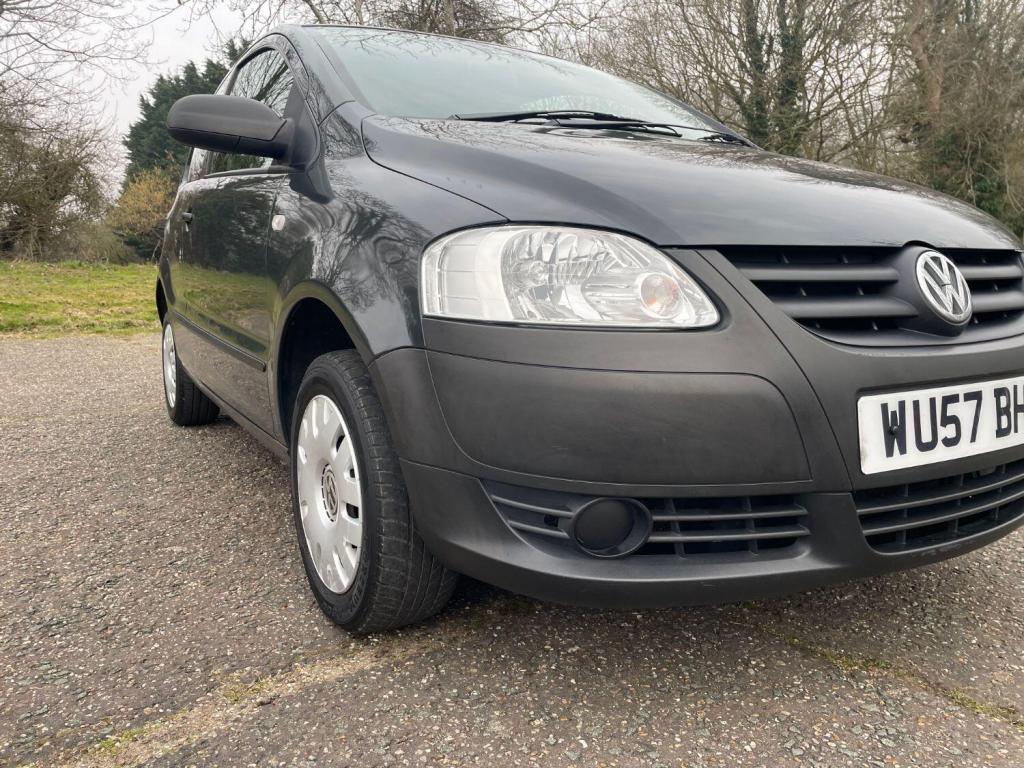 VOLKSWAGEN FOX
