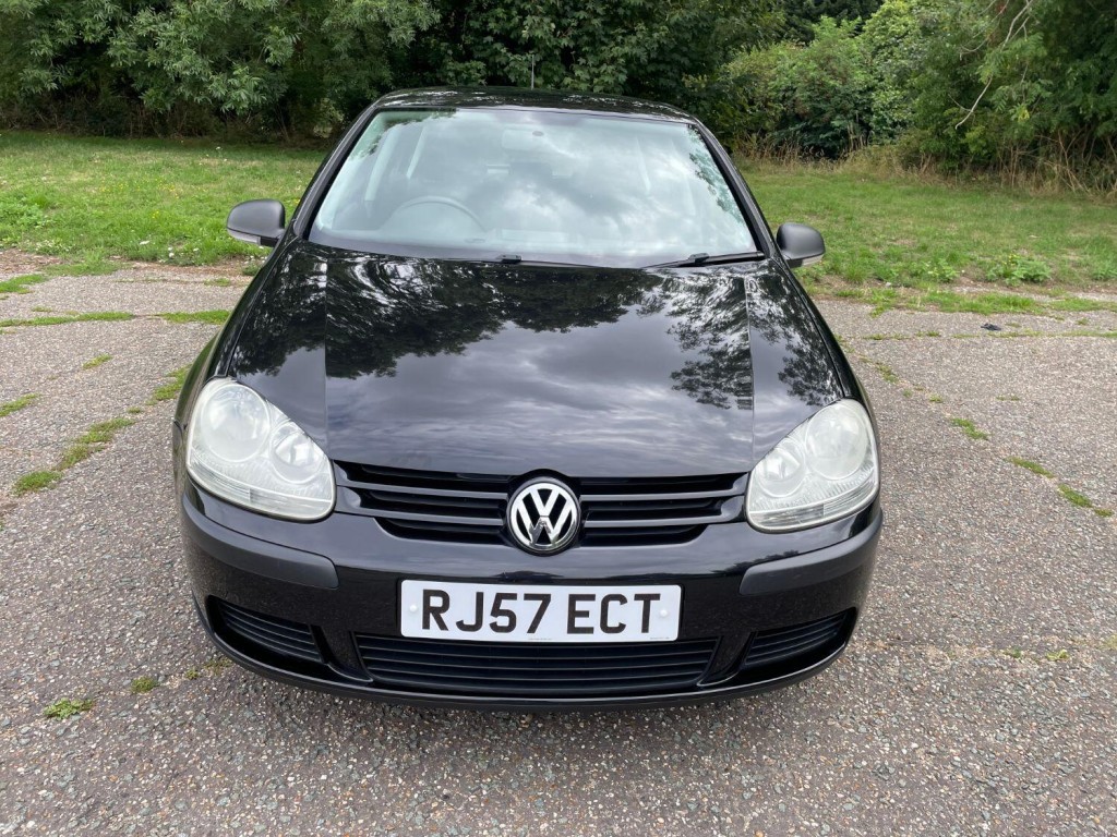 View VOLKSWAGEN GOLF 1.4 S 5 DOOR