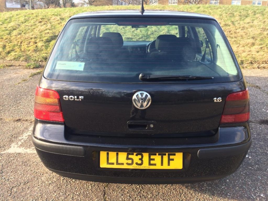VOLKSWAGEN GOLF