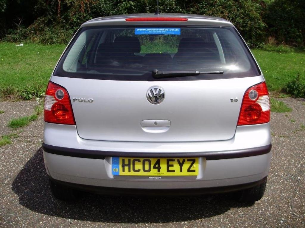 VOLKSWAGEN POLO