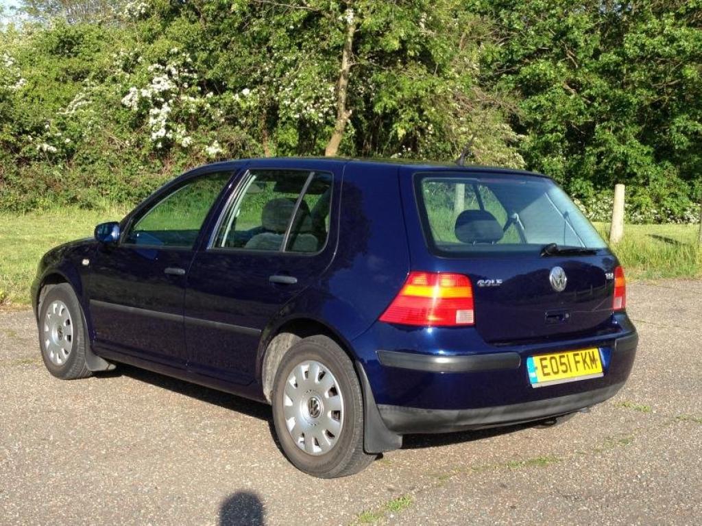 VOLKSWAGEN GOLF