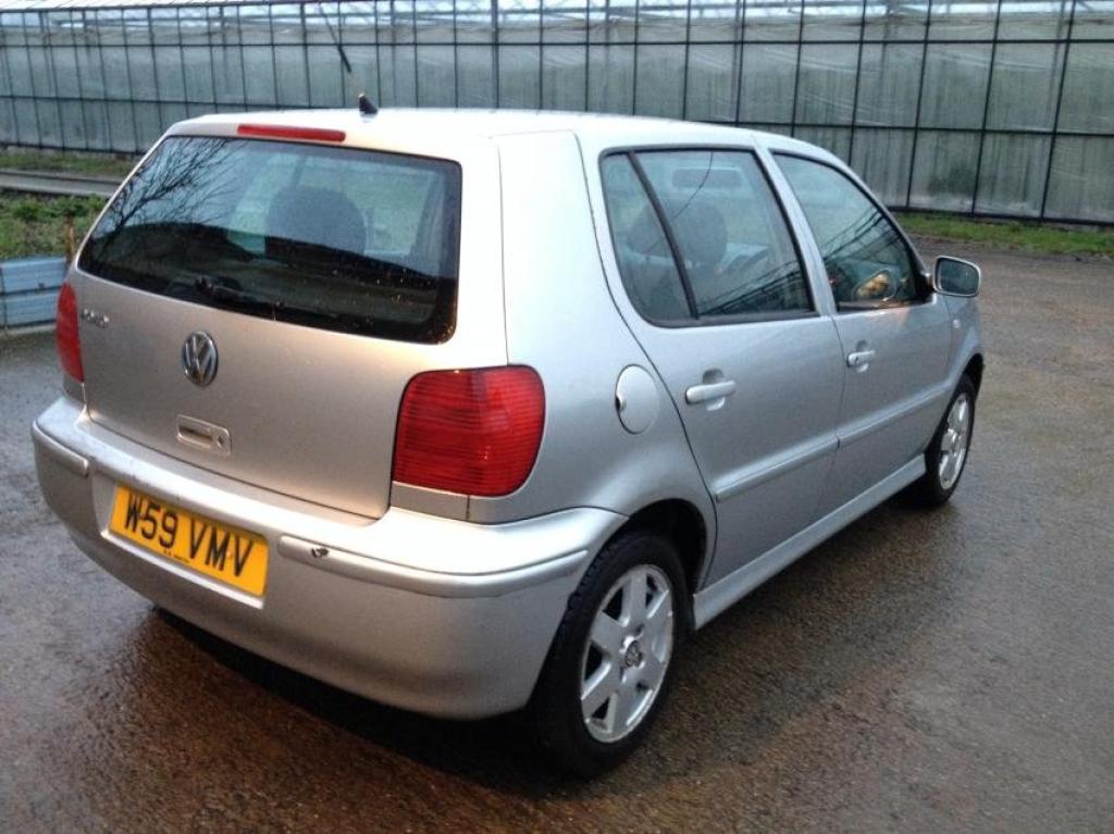 VOLKSWAGEN POLO