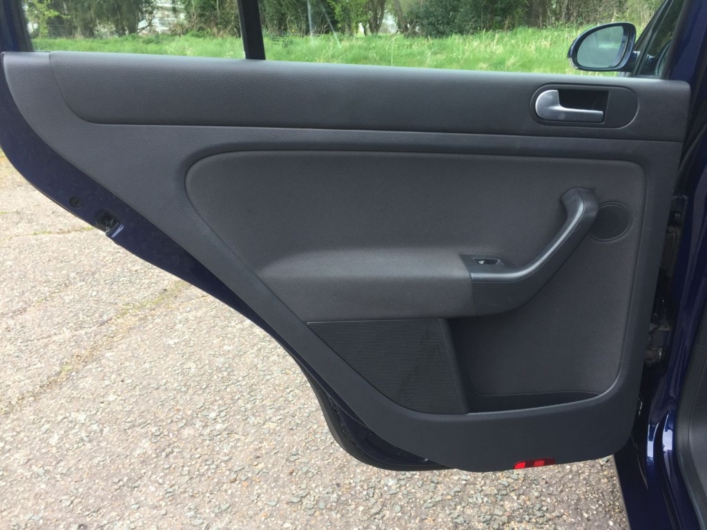 VOLKSWAGEN GOLF PLUS