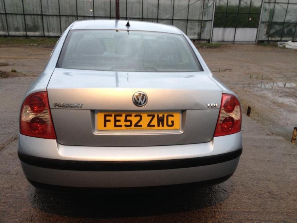 VOLKSWAGEN PASSAT