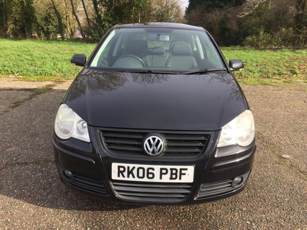 VOLKSWAGEN POLO