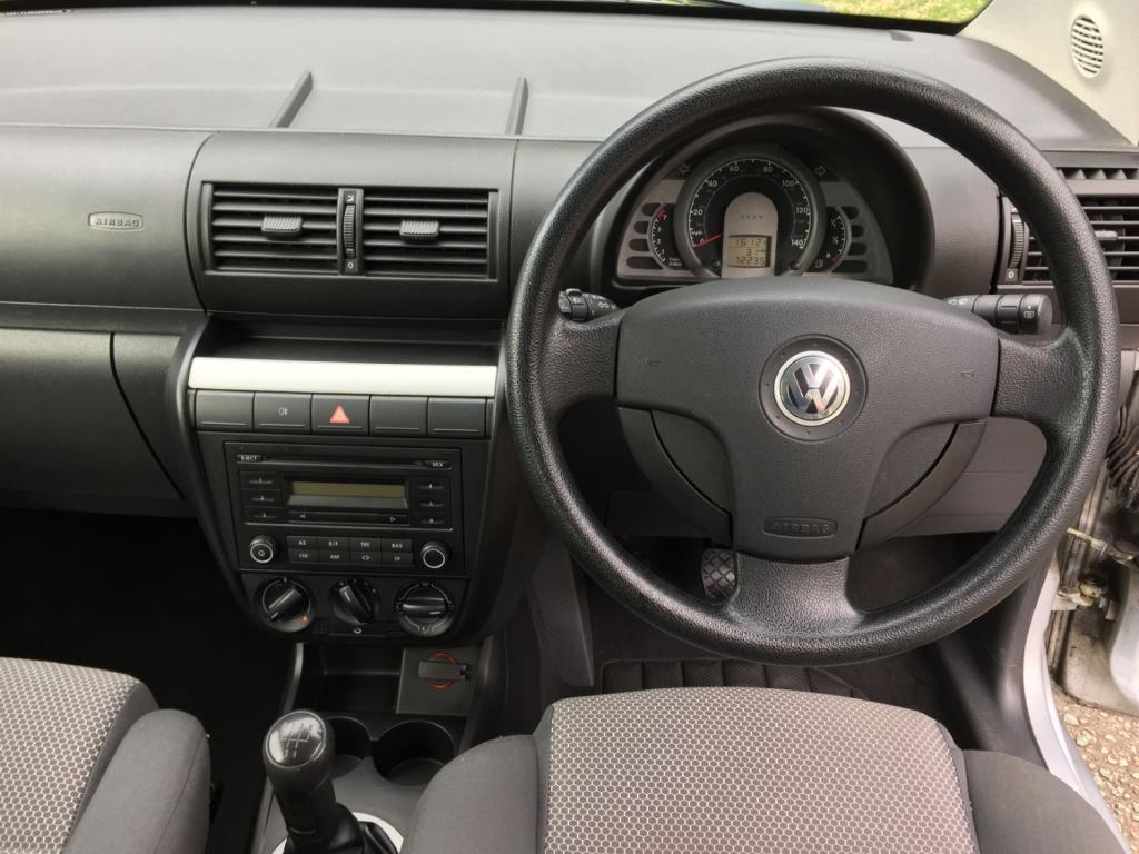 VOLKSWAGEN FOX