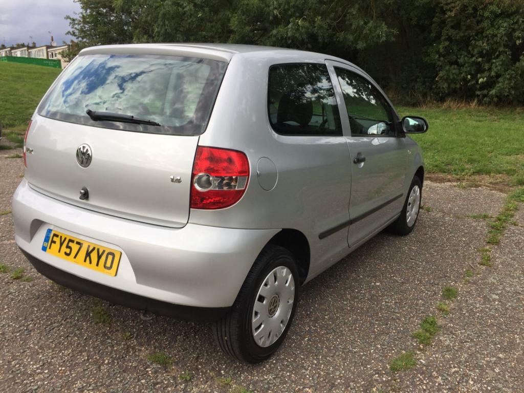 VOLKSWAGEN FOX