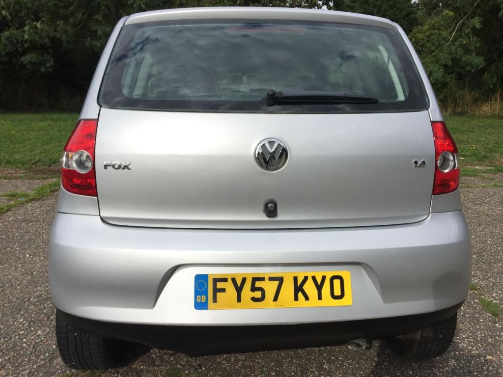 VOLKSWAGEN FOX