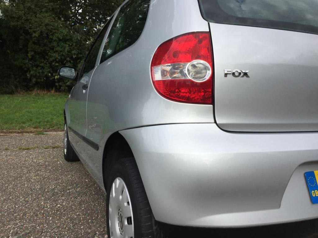 VOLKSWAGEN FOX