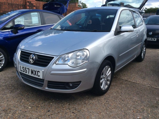 VOLKSWAGEN POLO 1.2 S