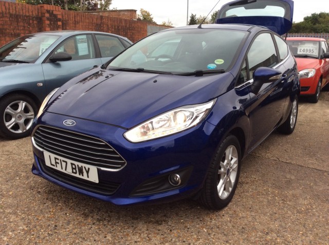 FORD FIESTA 1.0 T EcoBoost Zetec