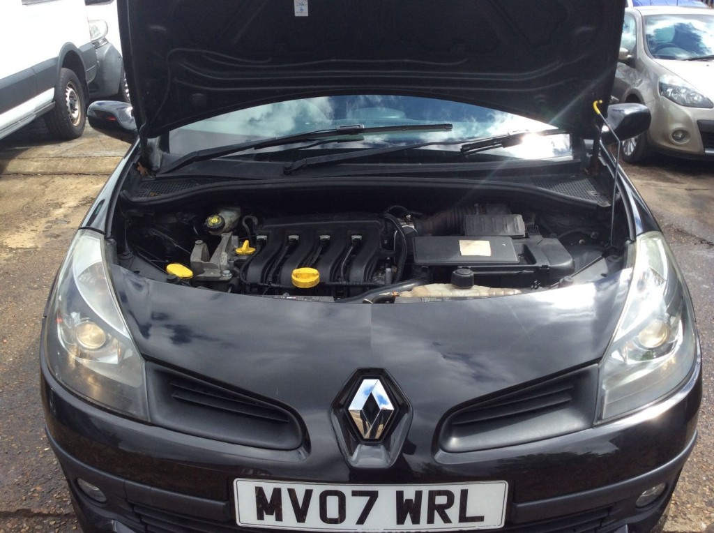RENAULT CLIO