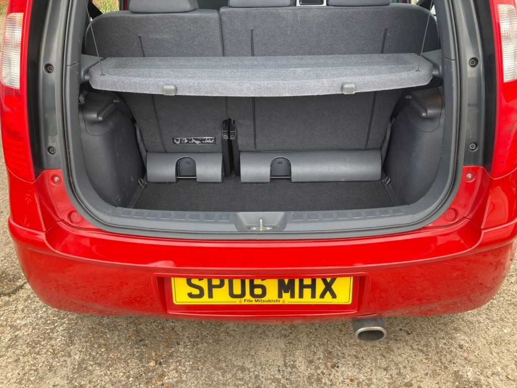 MITSUBISHI COLT