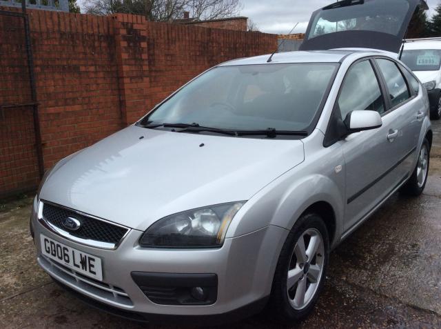 FORD FOCUS ZETEC CLI. P