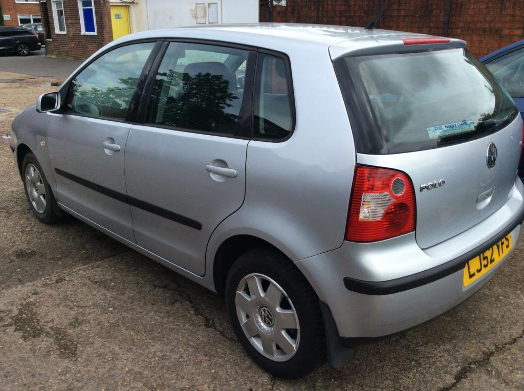 VOLKSWAGEN POLO