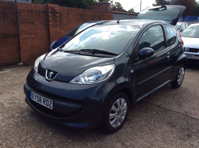 PEUGEOT 107 URBAN MOVE