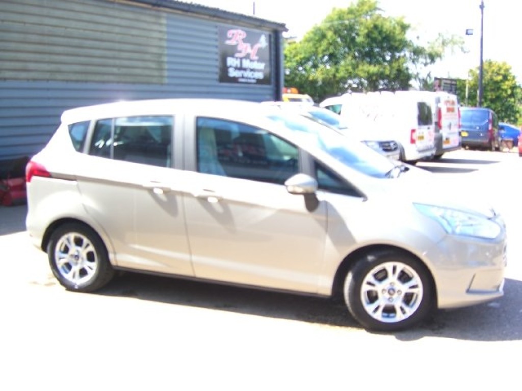 View FORD B-MAX 1.6 Zetec