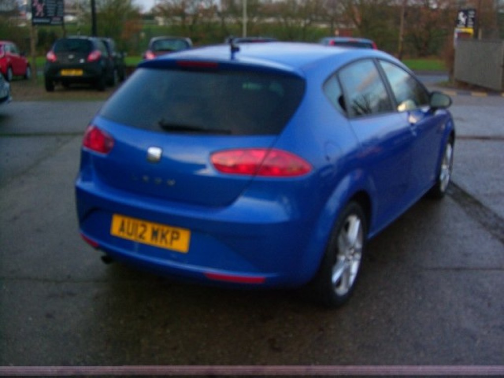 View SEAT LEON 1.6 TDI CR SE Copa