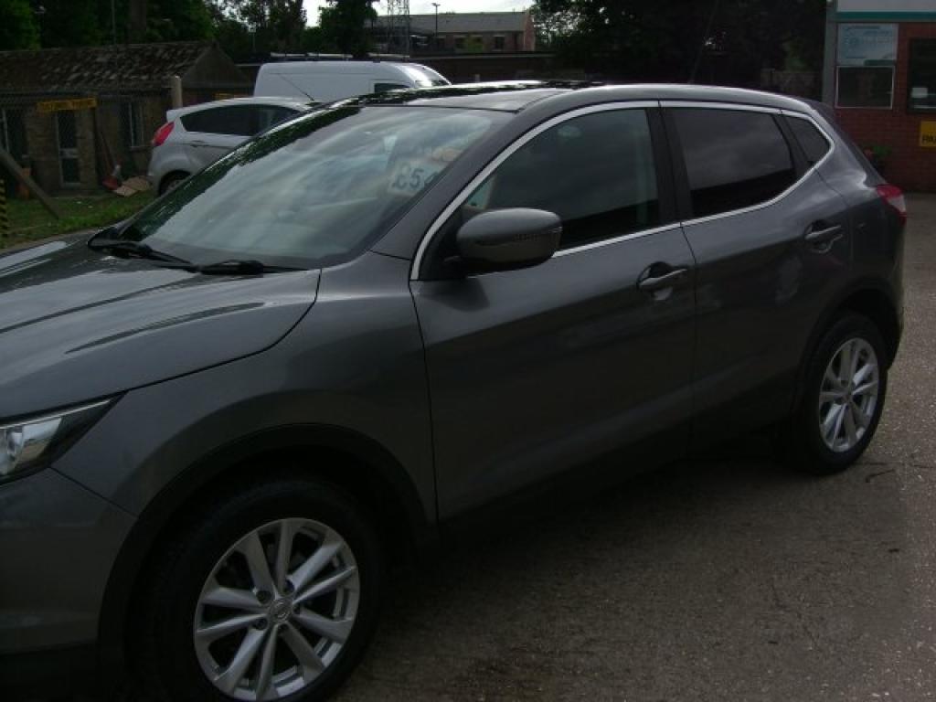 NISSAN QASHQAI