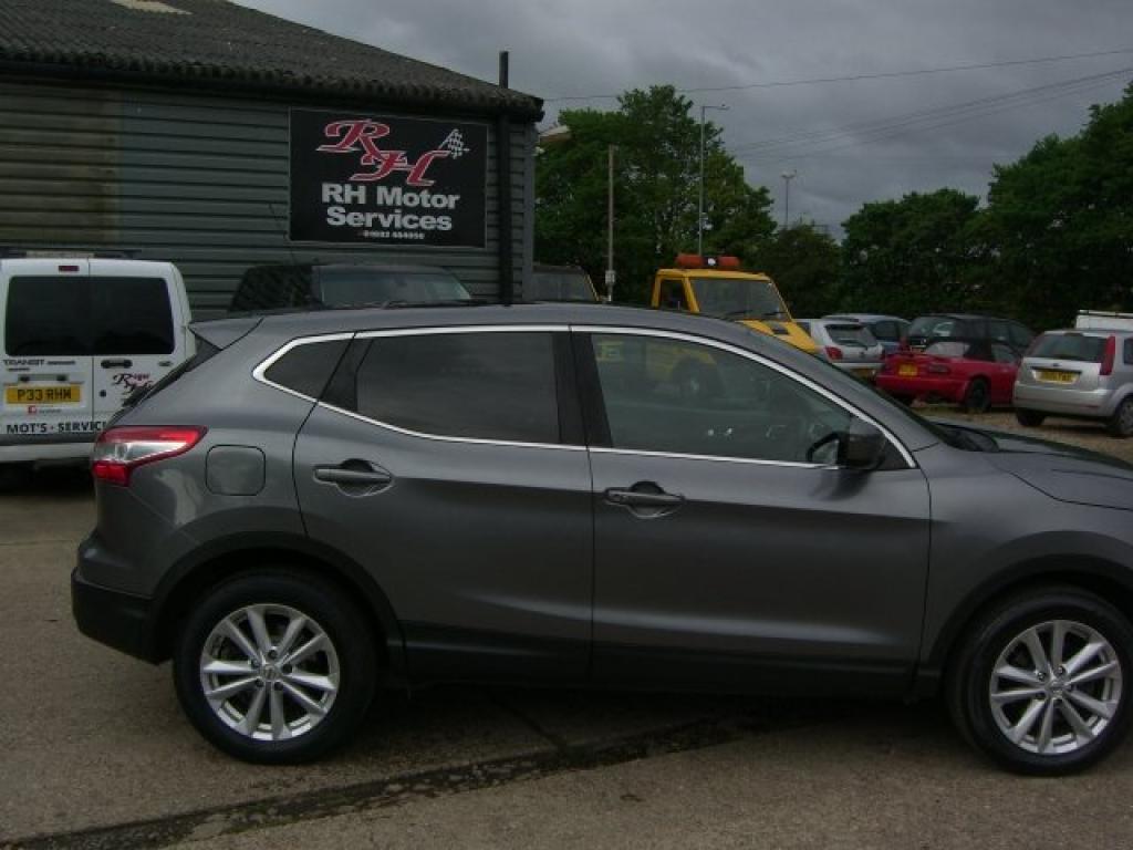 NISSAN QASHQAI