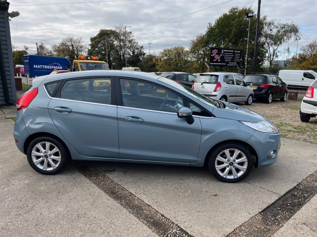 View FORD FIESTA 1.4 Zetec