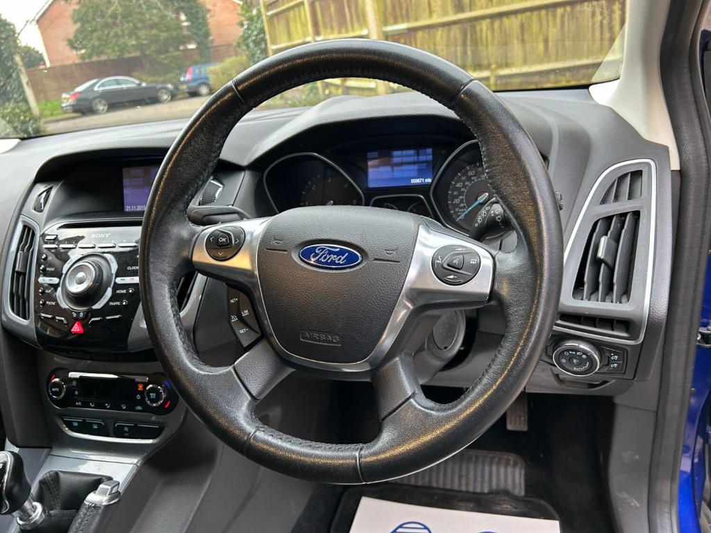 FORD FOCUS