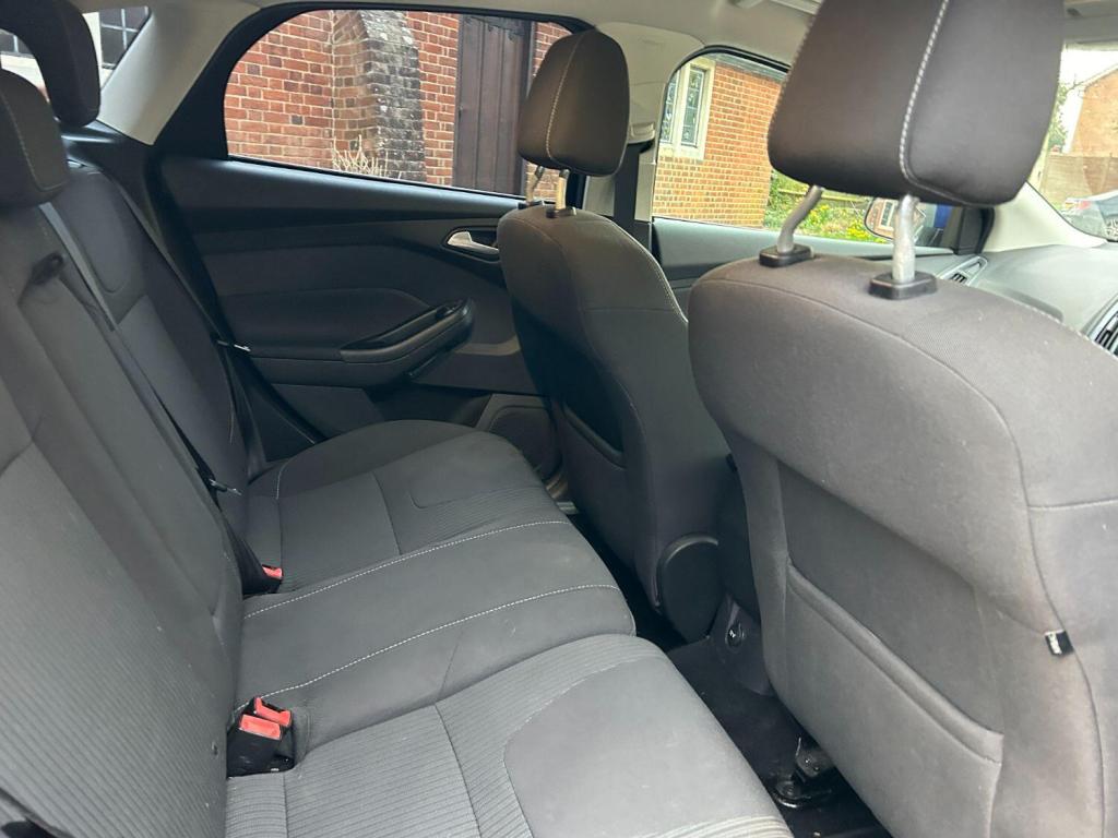 FORD FOCUS