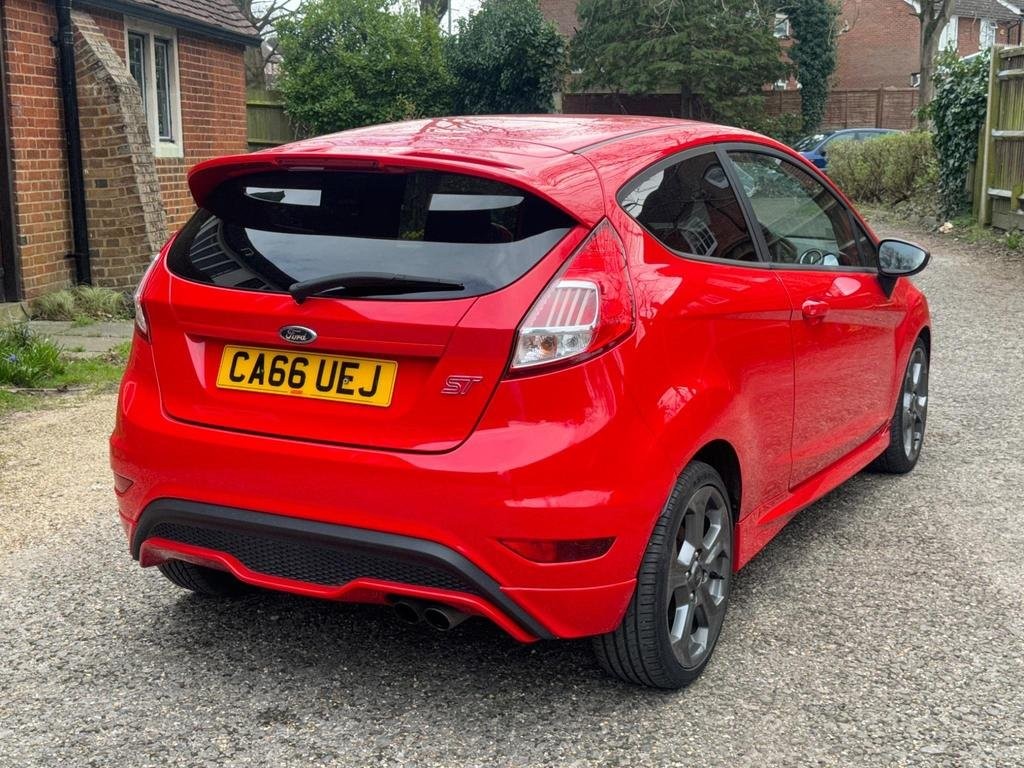 FORD FIESTA