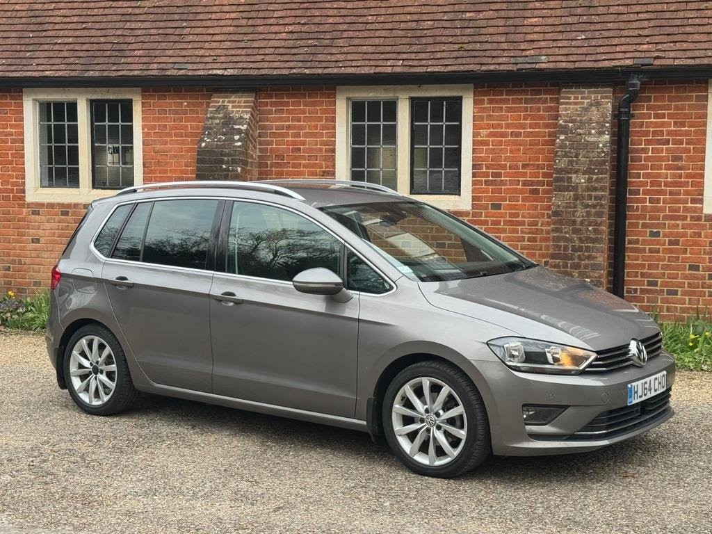 VOLKSWAGEN GOLF SV