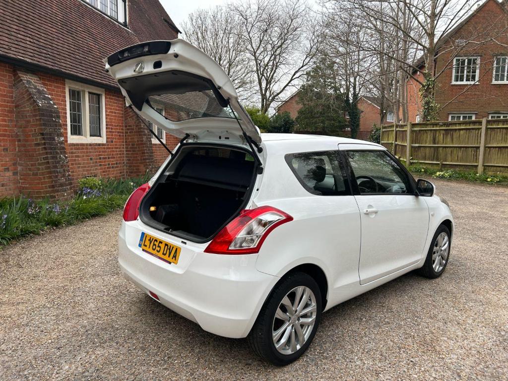 SUZUKI SWIFT