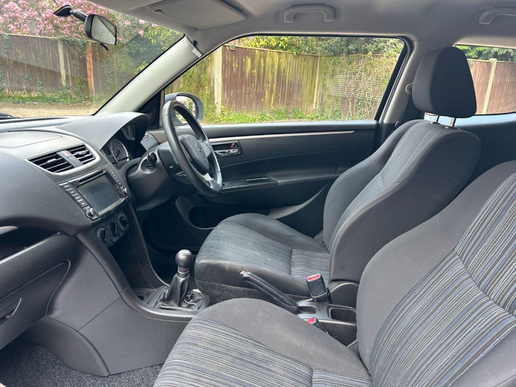 SUZUKI SWIFT