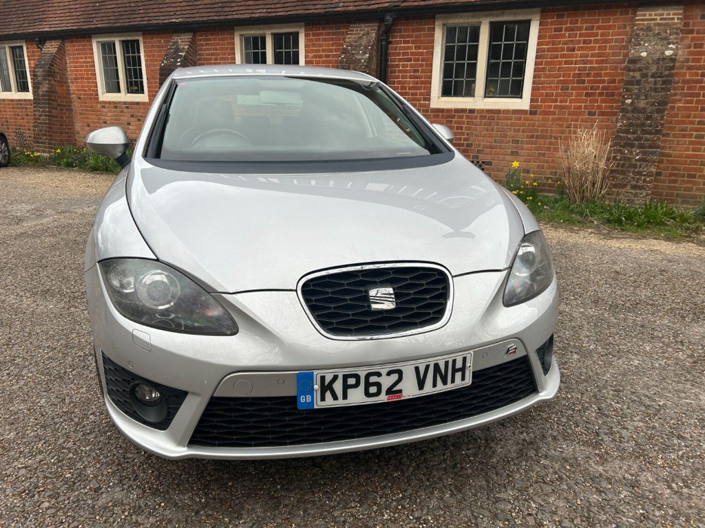 SEAT LEON
