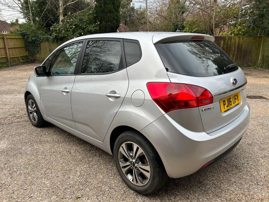 KIA VENGA