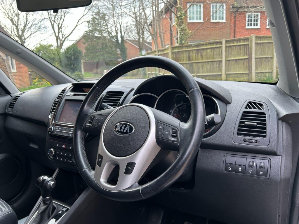 KIA VENGA