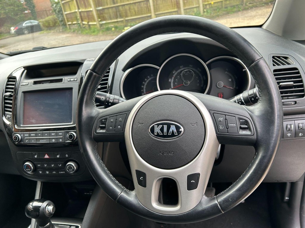 KIA VENGA