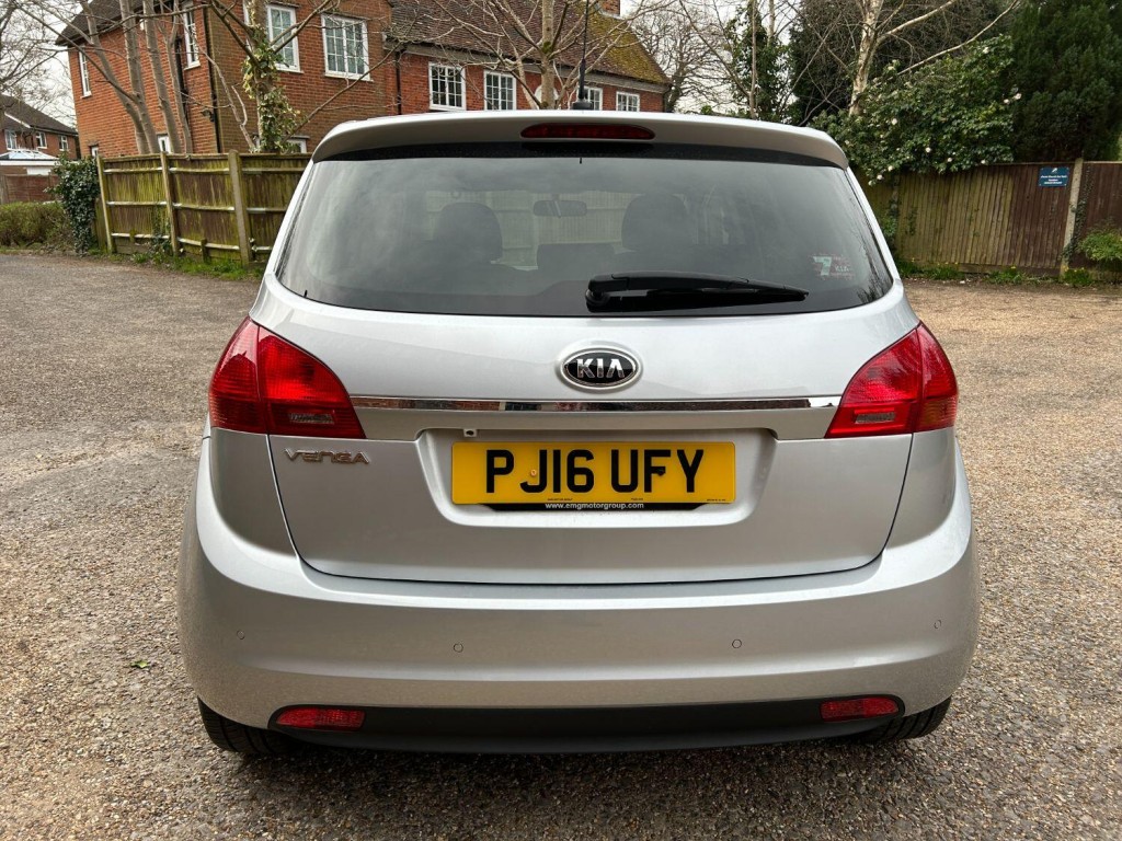 KIA VENGA