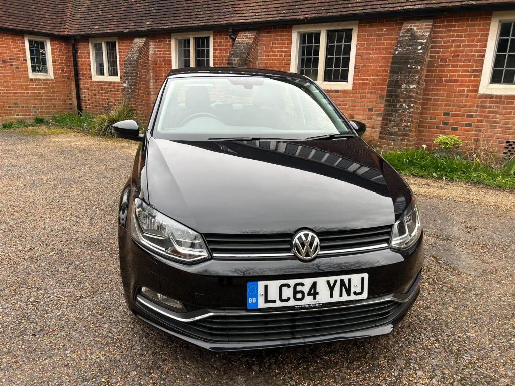 VOLKSWAGEN POLO