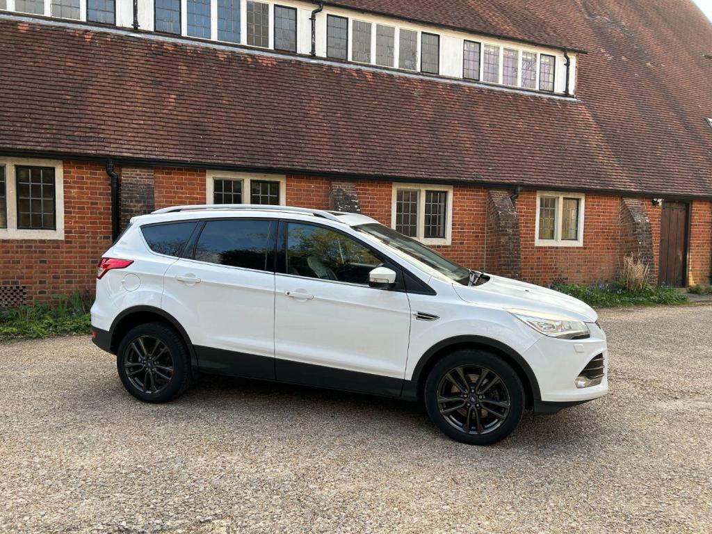FORD KUGA