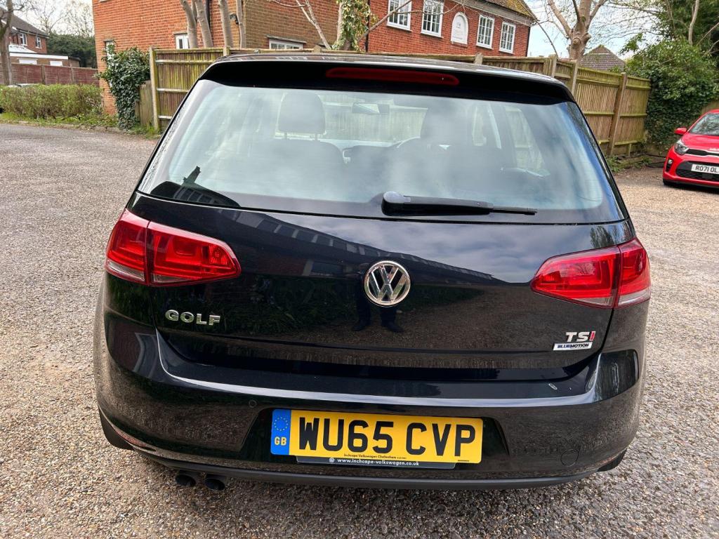 VOLKSWAGEN GOLF